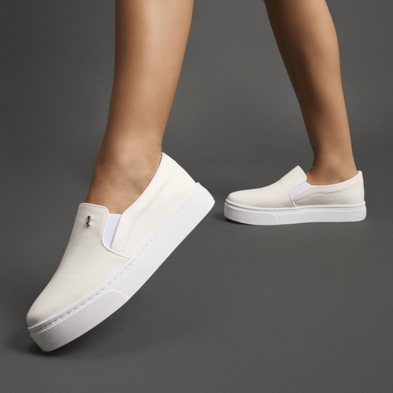 Tênis Santa Lolla Slip On Branco Flat Bico Redondo